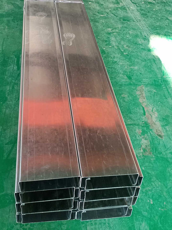 25号镀锌C型钢冲孔